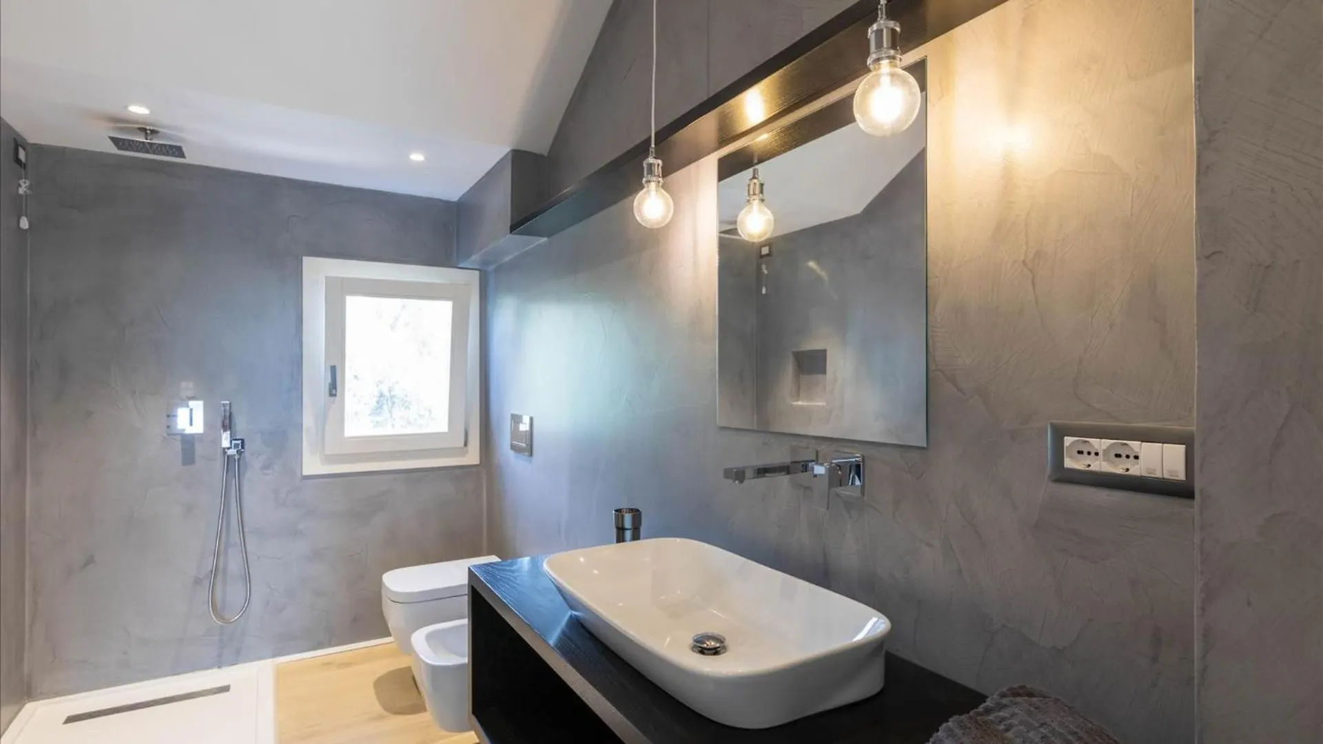 Luxury Apartments In Modern Villa Imperia