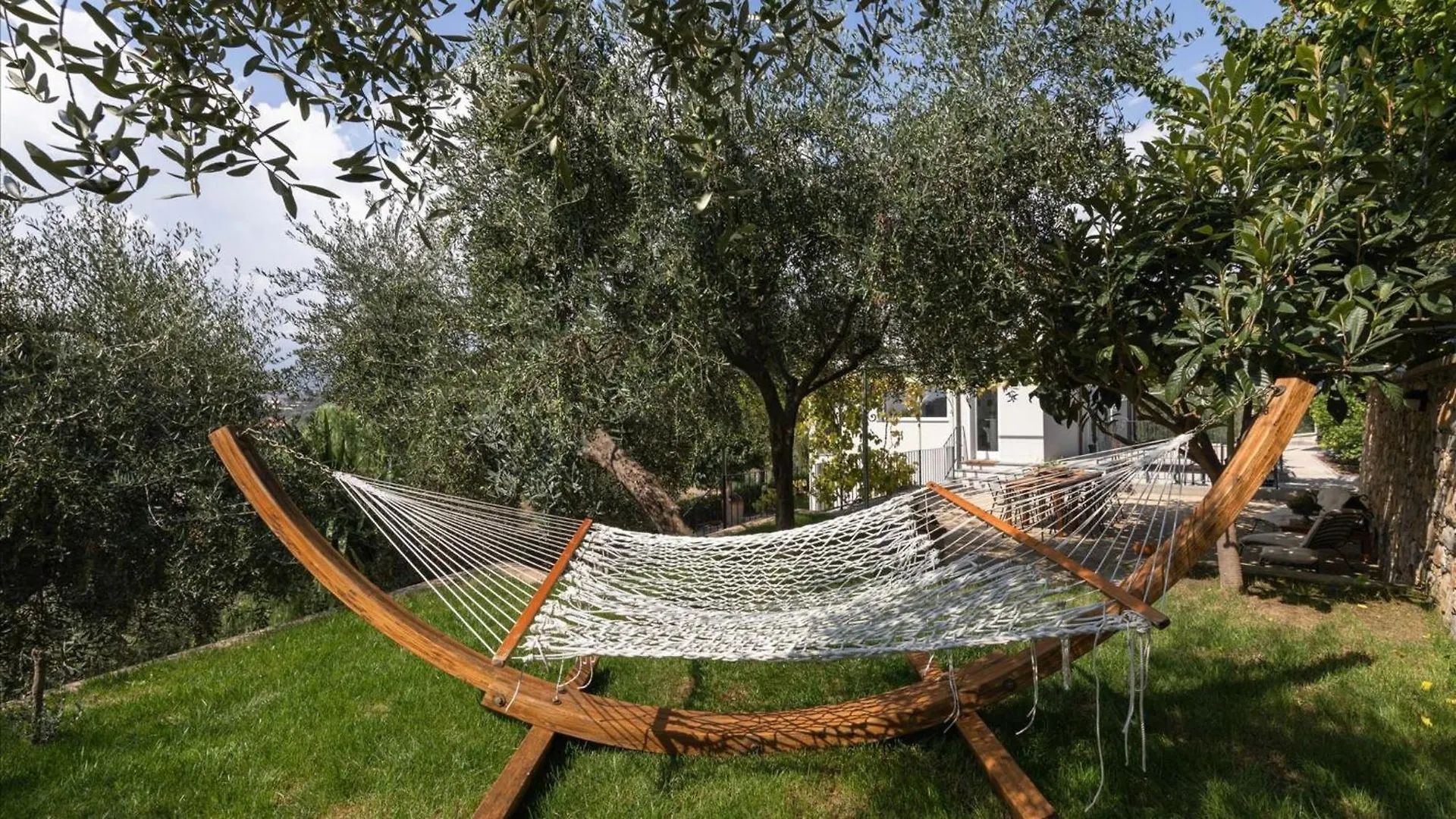 Luxury Apartments In Modern Villa Imperia 0*,