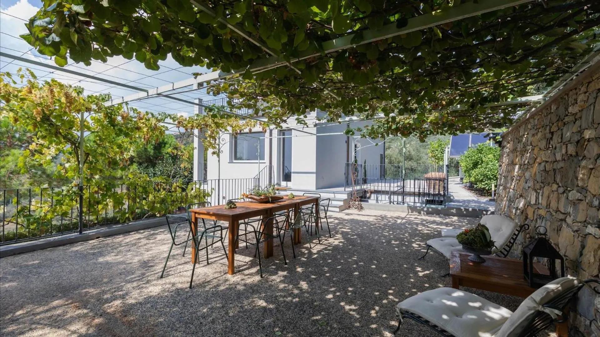 Luxury Apartments In Modern Villa Imperia